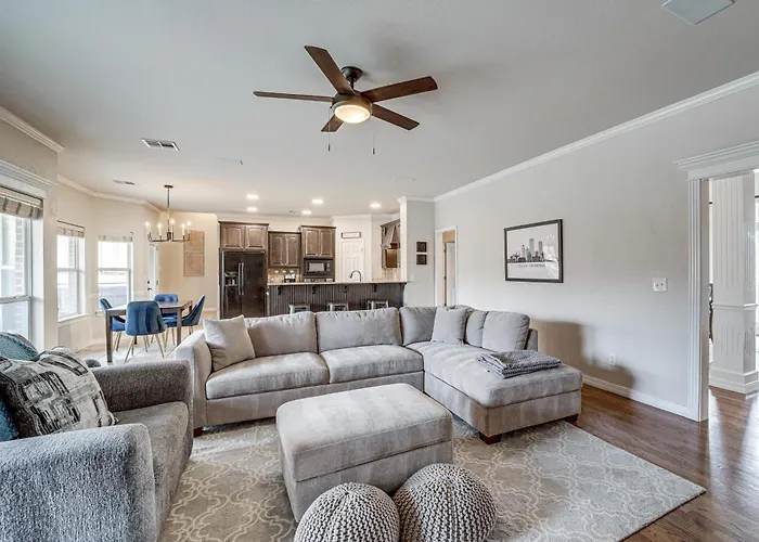 Holiday home Pet-friendly Escape W/ Private Hot Tub!